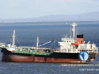 Olie-/chemikaliëntanker te koop
