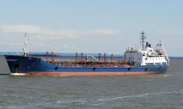 Oil/Chemical tanker for sale
