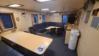 Bevoorradingsschip te koop