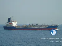 Olie-/chemikaliëntanker te koop