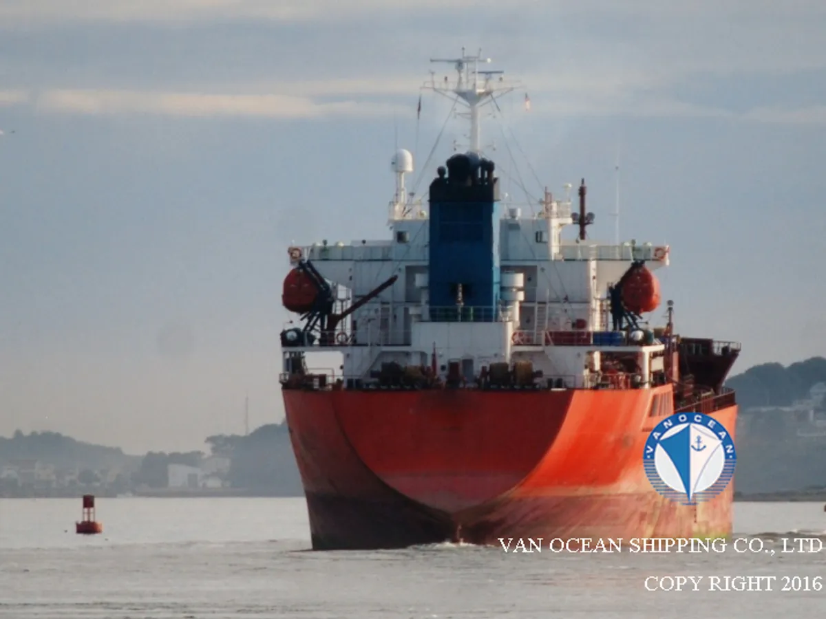 Olie-/chemikaliëntanker te koop