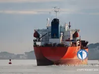 Olie-/chemikaliëntanker te koop