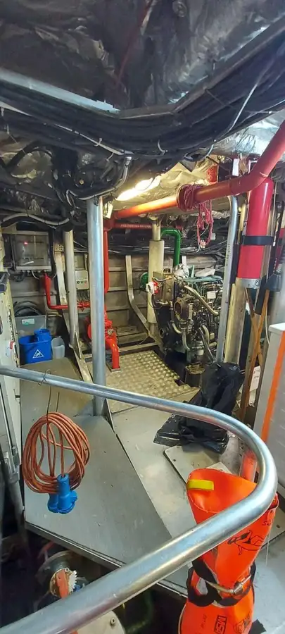 Bemanningboot te koop