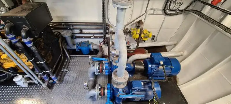 Olie-/chemikaliëntanker te koop