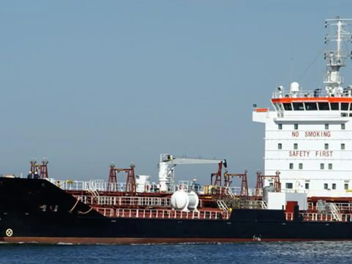 Olie-/chemikaliëntanker te koop