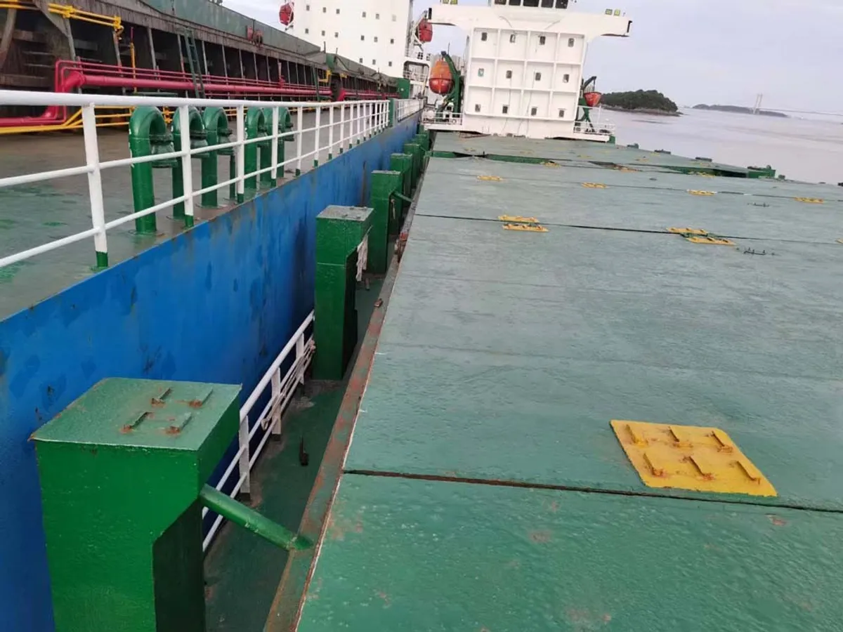 Containerschip te koop