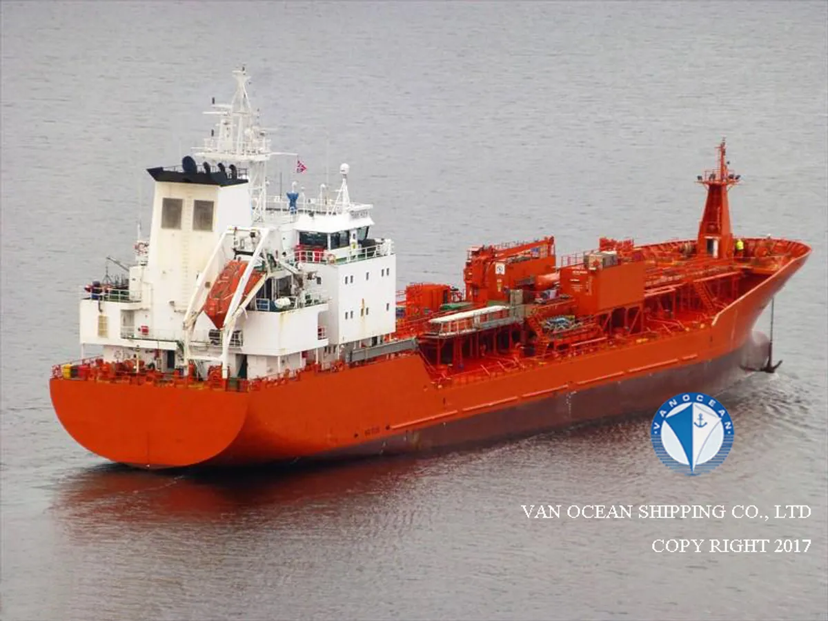 Olie-/chemikaliëntanker te koop