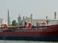 Olie-/chemikaliëntanker te koop