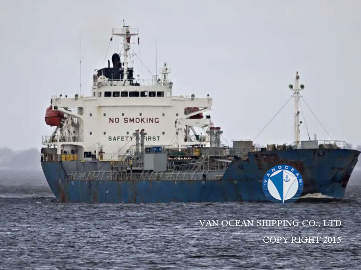Olie-/chemikaliëntanker te koop