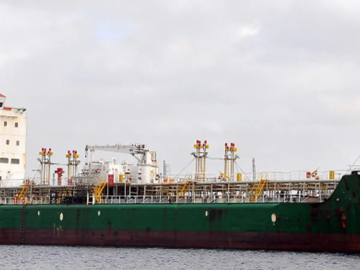 Olie-/chemikaliëntanker te koop