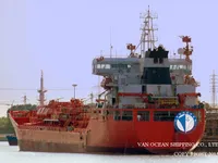 Olie-/chemikaliëntanker te koop