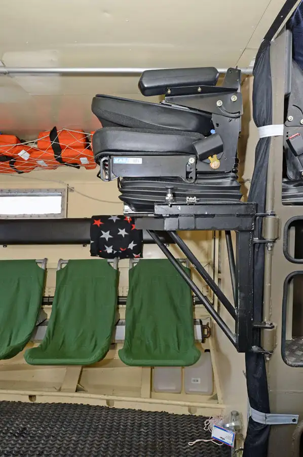 Marine- / militaire schepen te koop