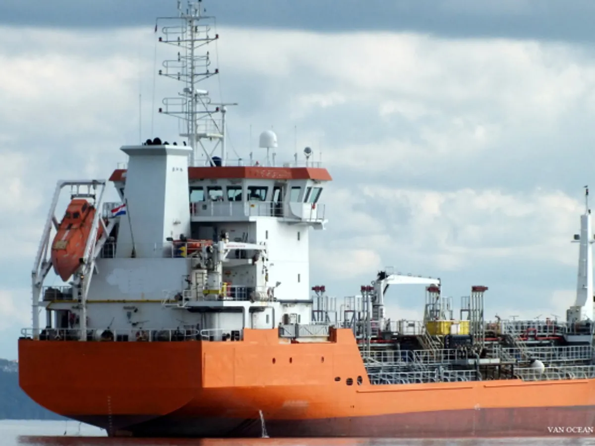 Olie-/chemikaliëntanker te koop