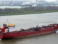 Olie-/chemikaliëntanker te koop