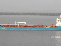 Olie-/chemikaliëntanker te koop
