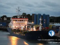 Olie-/chemikaliëntanker te koop