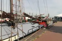 Drijvend hotel te koop