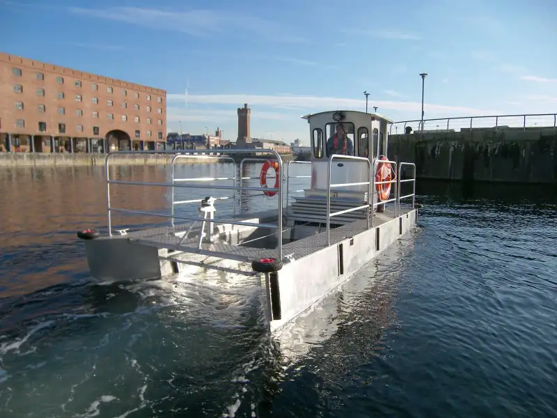 Containerschip te koop