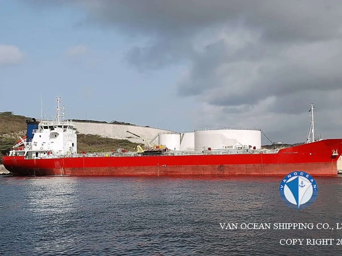 Olie-/chemikaliëntanker te koop