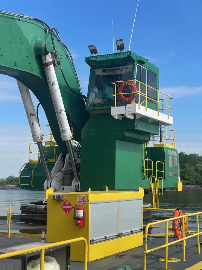 Baggeraarschip te koop