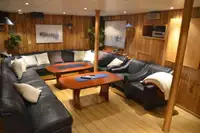 Containerschip te koop