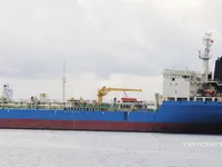 Olie-/chemikaliëntanker te koop