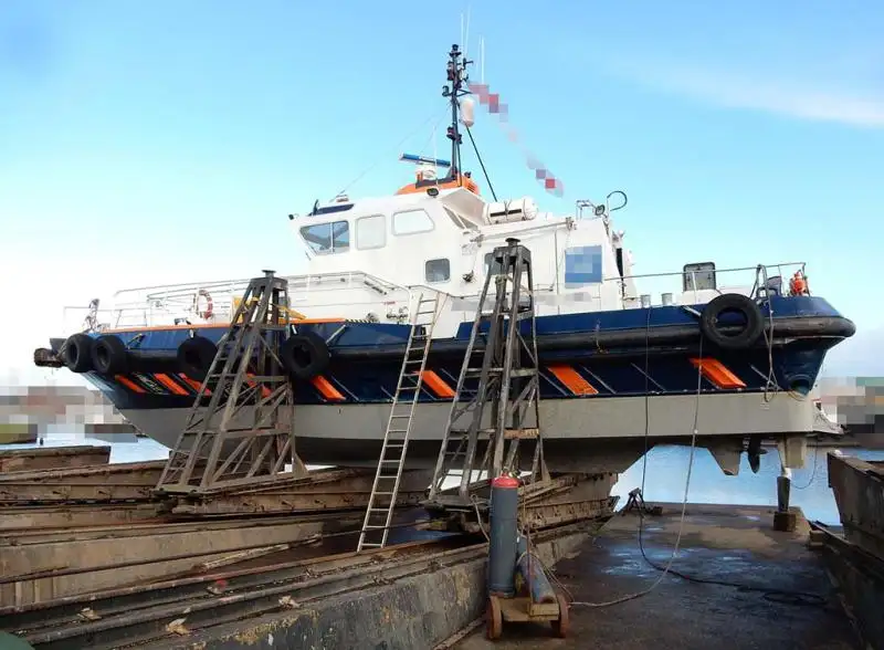 Bemanningboot te koop