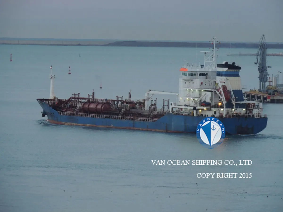 Olie-/chemikaliëntanker te koop
