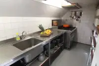 Drijvend hotel te koop
