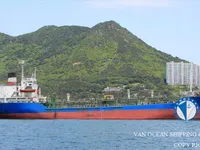 Olie-/chemikaliëntanker te koop