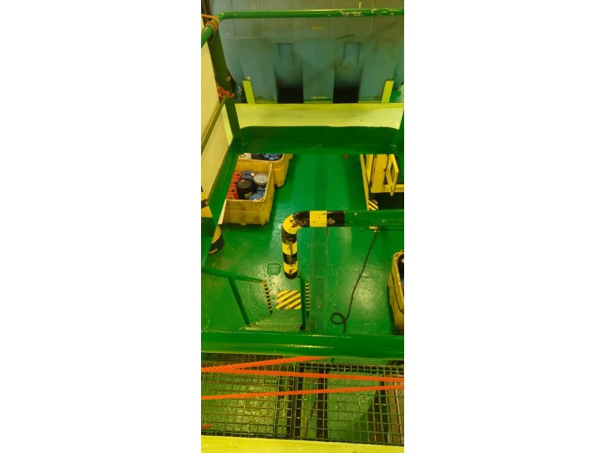 Bevoorradingsschip te koop