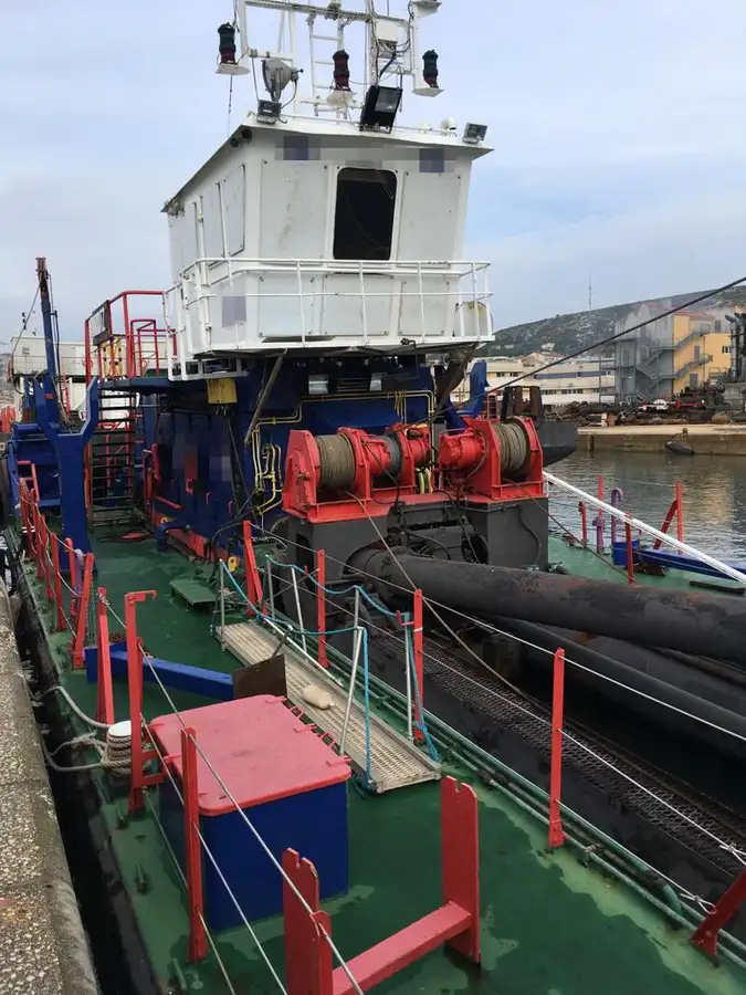 Baggeraarschip te koop