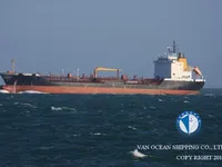 Olie-/chemikaliëntanker te koop
