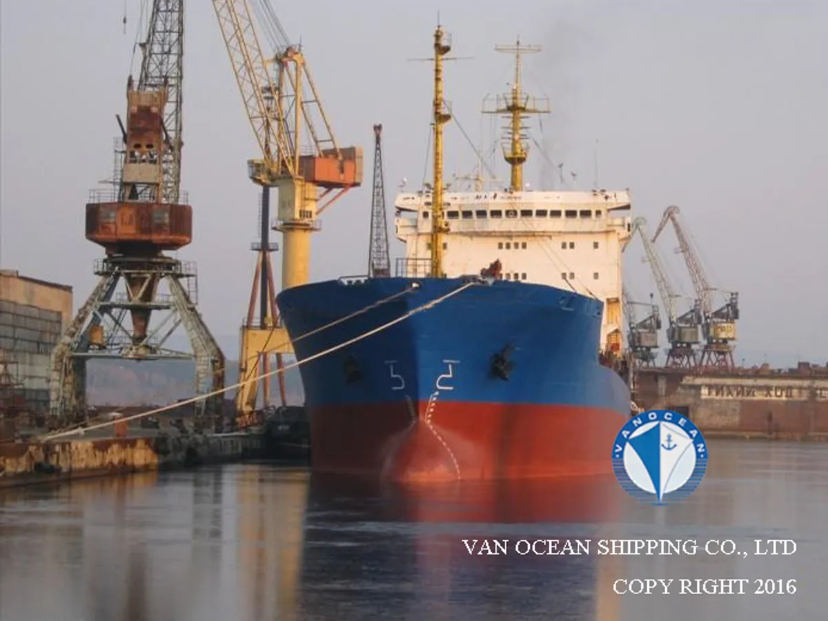 Olie-/chemikaliëntanker te koop