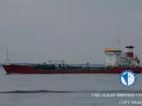 Olie-/chemikaliëntanker te koop