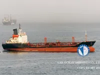 Olie-/chemikaliëntanker te koop