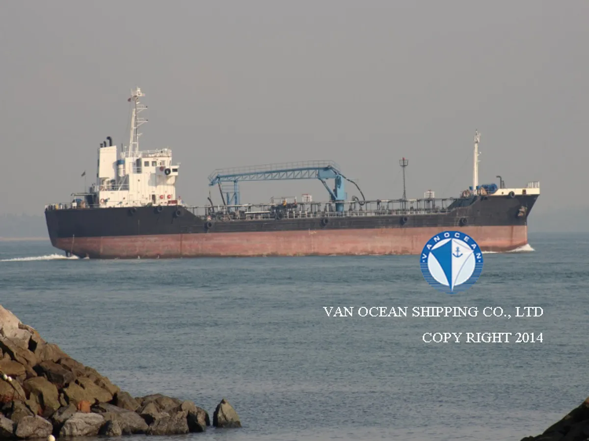 Olie-/chemikaliëntanker te koop
