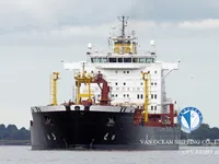 Olie-/chemikaliëntanker te koop