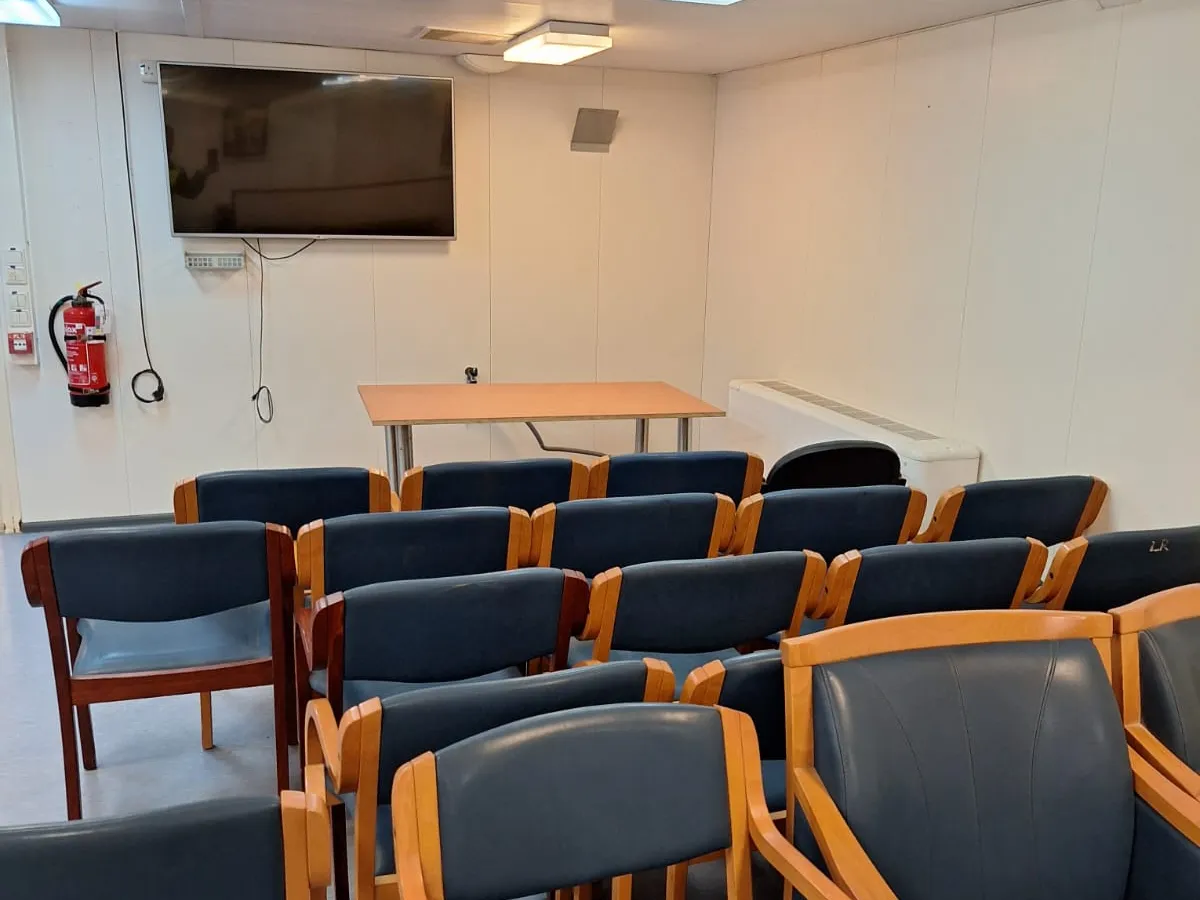 Accommodatieponton te koop