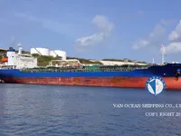 Olie-/chemikaliëntanker te koop