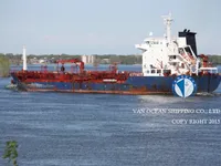Olie-/chemikaliëntanker te koop