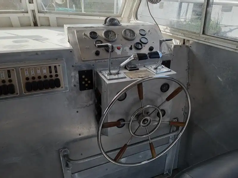 Bemanningboot te koop