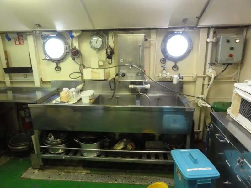 Bevoorradingsschip te koop
