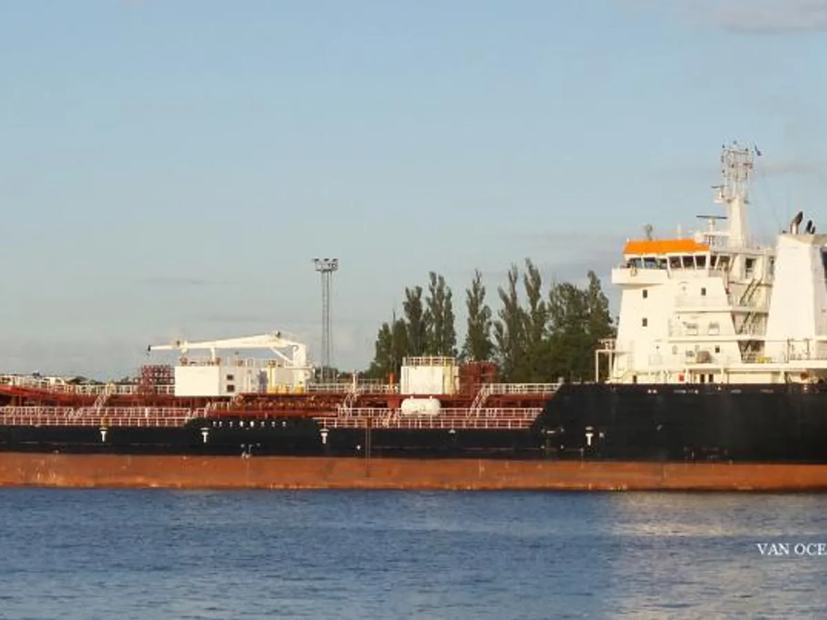 Olie-/chemikaliëntanker te koop
