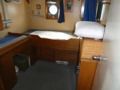 Onderzoeksvaartuig te koop
