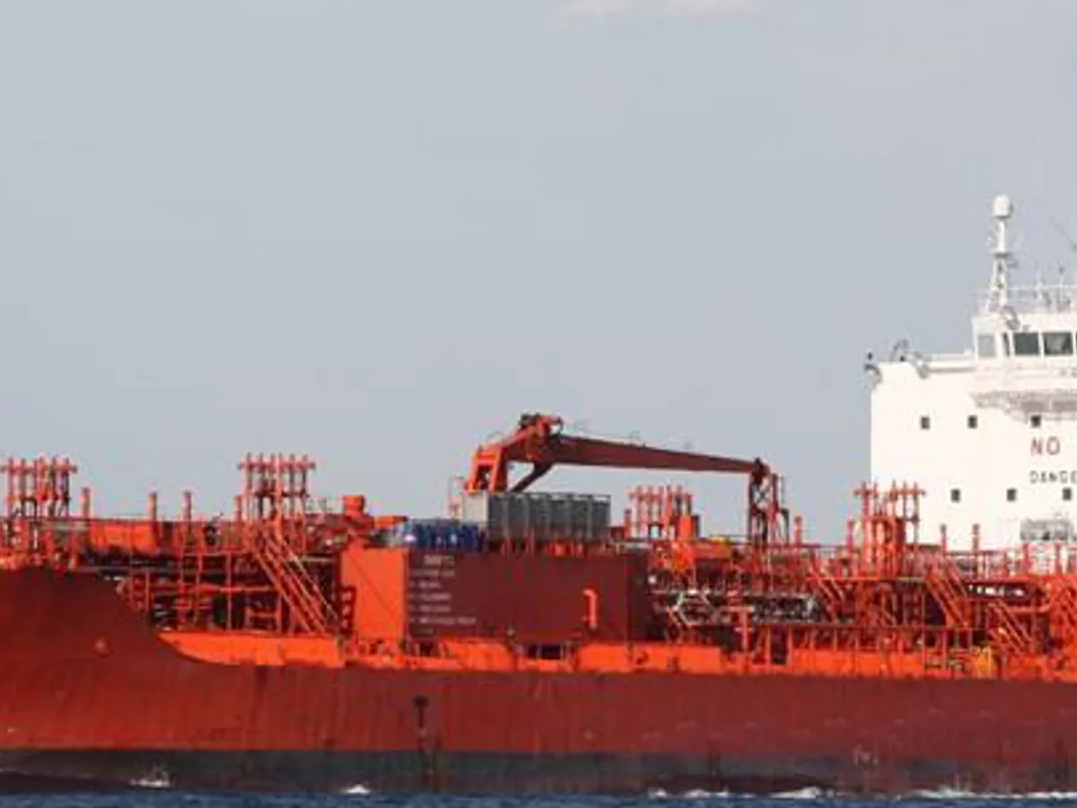 Olie-/chemikaliëntanker te koop