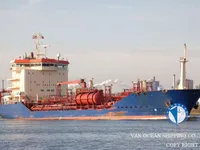 Olie-/chemikaliëntanker te koop