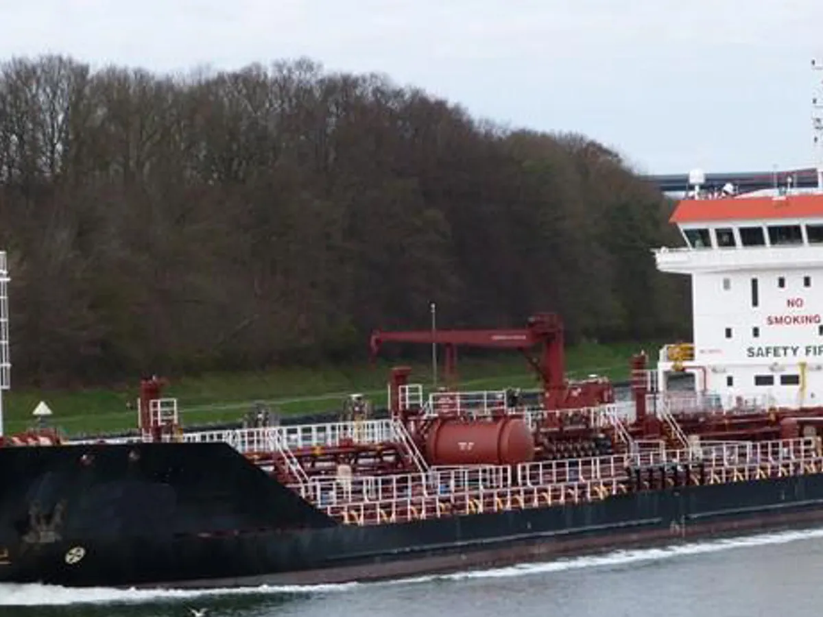 Olie-/chemikaliëntanker te koop