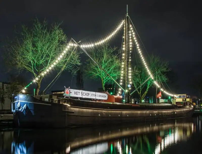Restaurantschip te koop