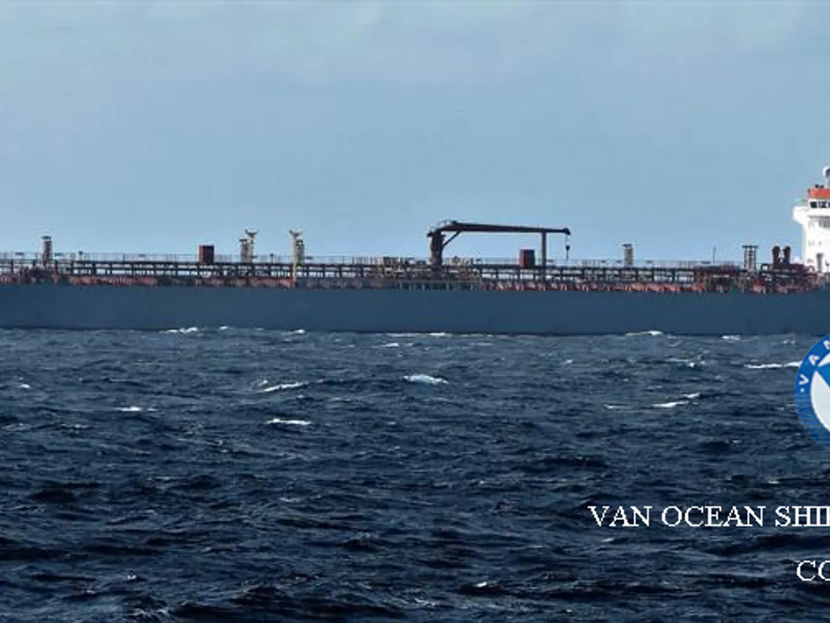 Olie-/chemikaliëntanker te koop